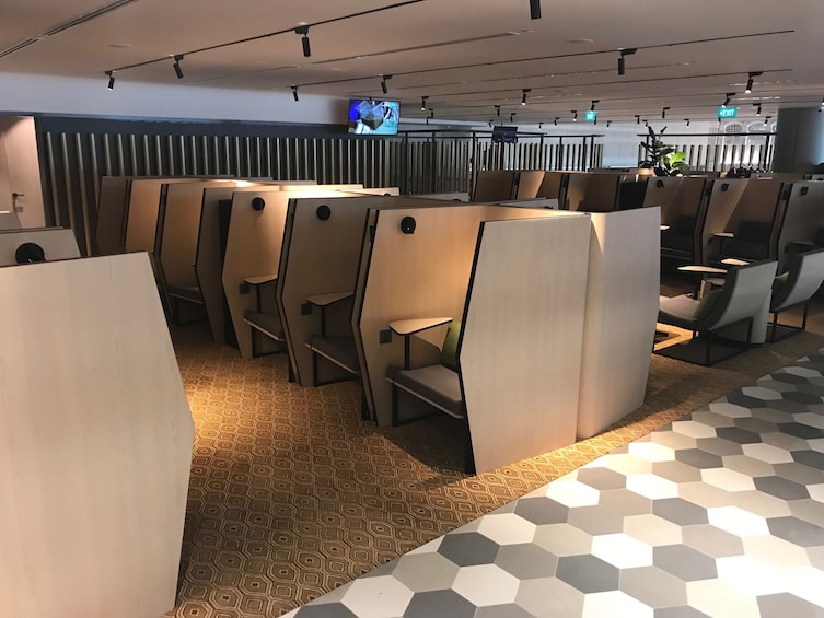 BLOSSOM - SATS & Plaza Premium Lounge (Terminal 4) 