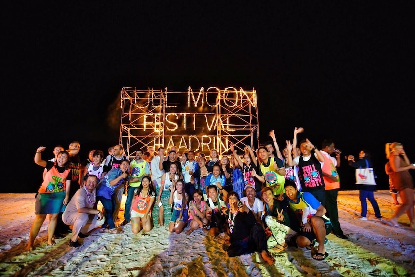Mr. Tu Full Moon Party Round Trip from Samui to Hat Rin Beach on Phangan
