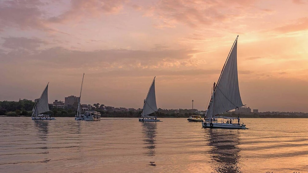 Day Tour To Coptic Cairo, Cave Church and Felucca Ride