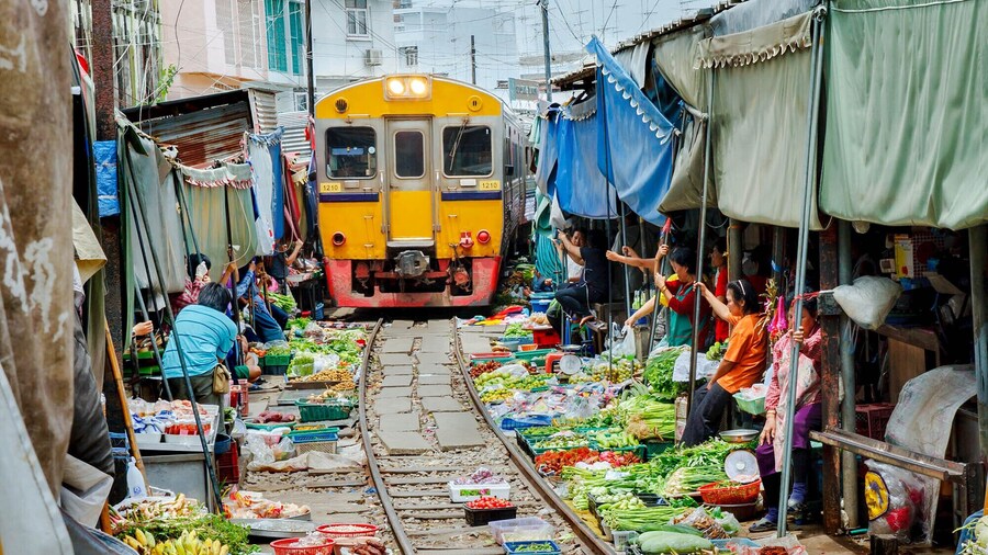 Amphawa Floating Market & Maeklong Market Small Group Tour