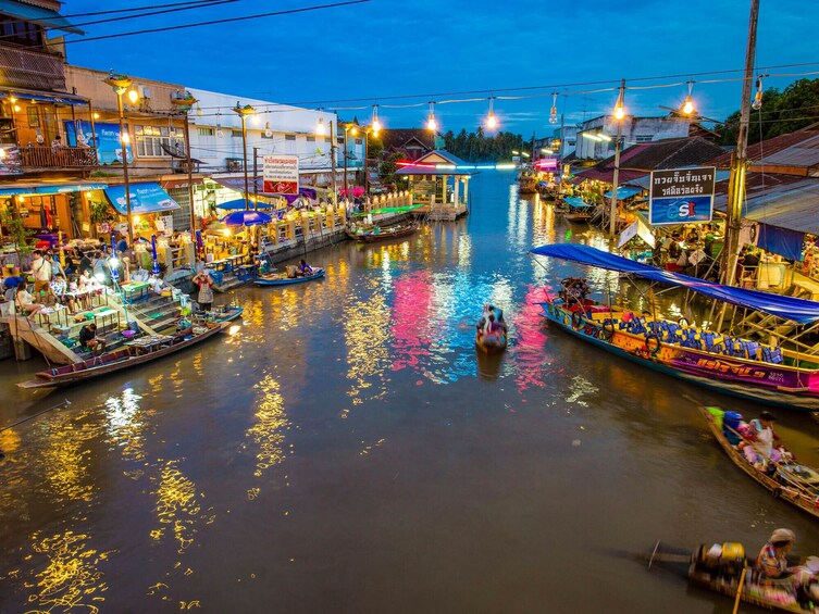 Amphawa Floating Market & Maeklong Market Small Group Tour