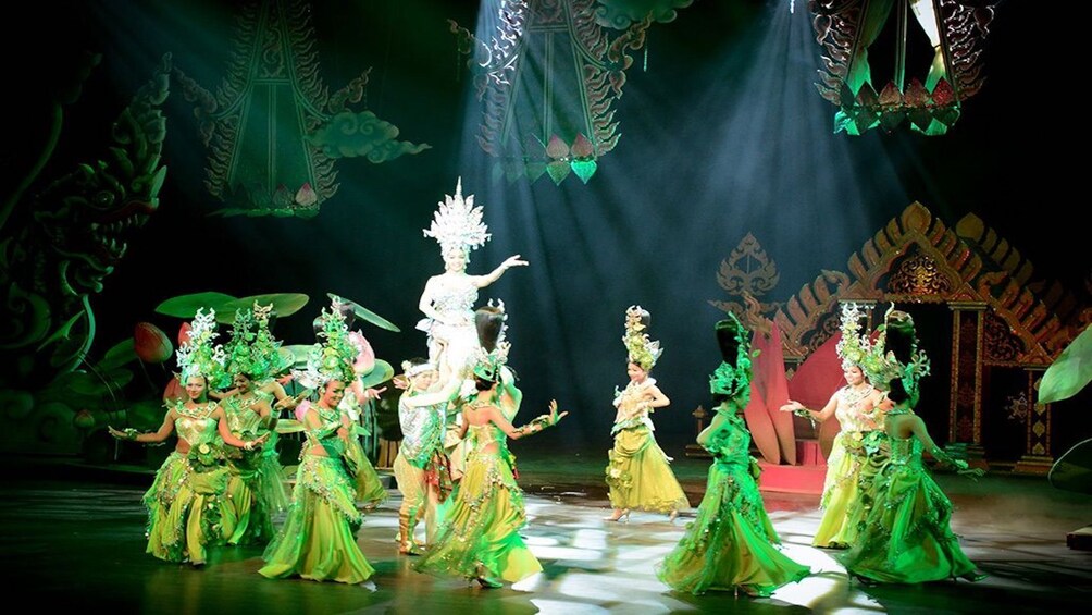 Colosseum Extravaganza Show Pattaya