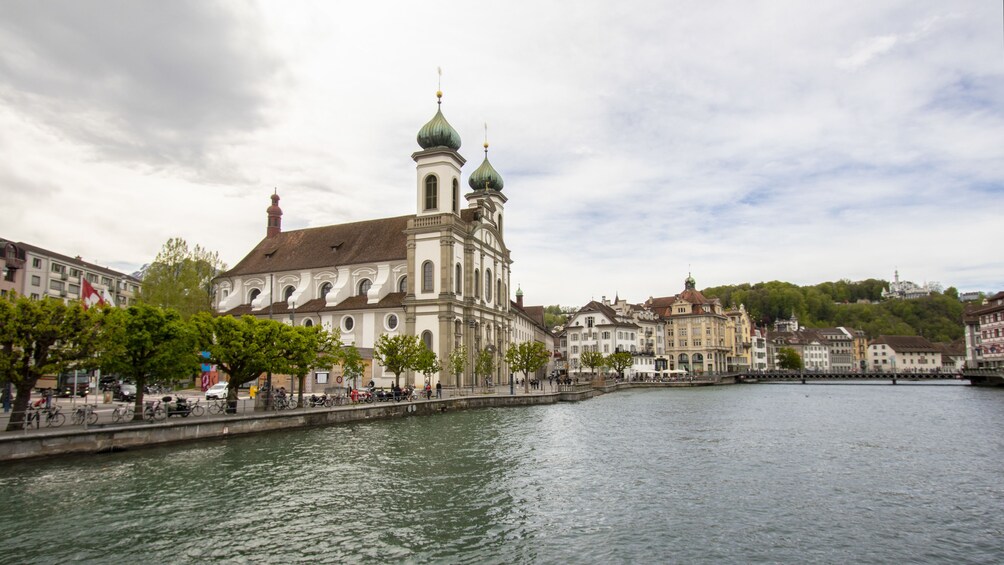 1 Hour Private Walk of Lucerne with a Local