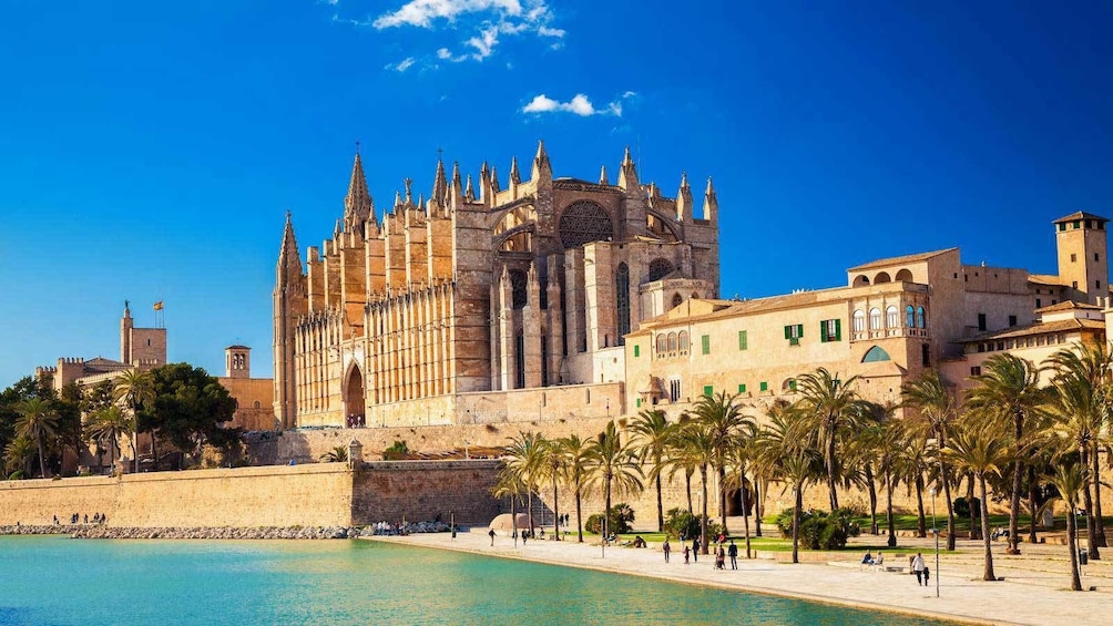 Palma CityXperience Old Town Route and Cathedral Visit