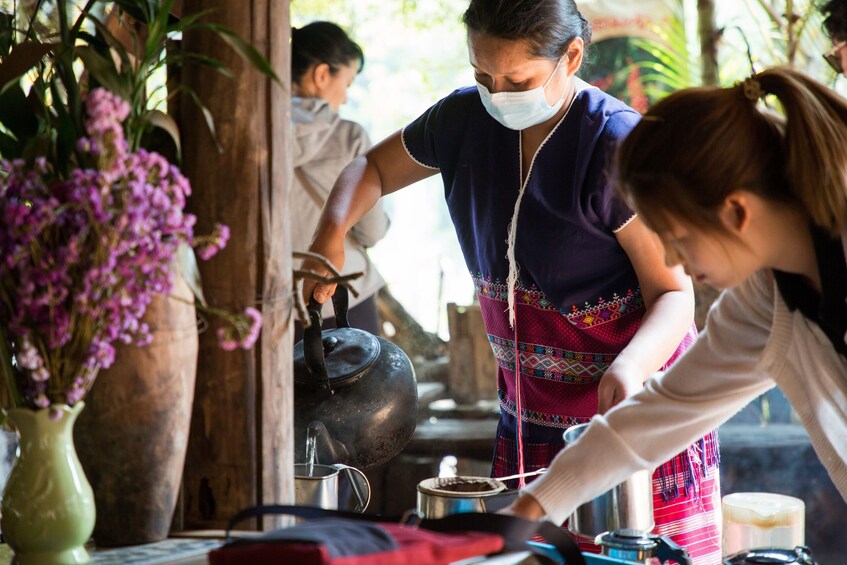 Doi Inthanon National Park Small Group Tour 