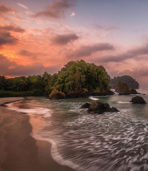 One Day Tour Manuel Antonio - Beach Day