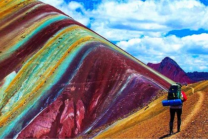 Rainbow Mountain Tour, seven colors