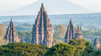 Yogyakarta: Prambanan Temple Sunset Half Day Private Tour