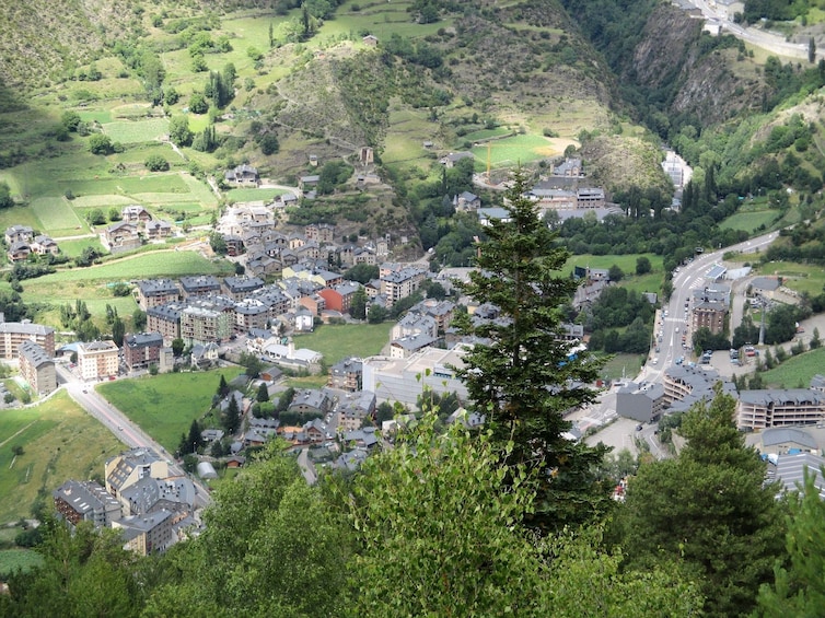 France, Andorra and Spain in One Day Private Tour