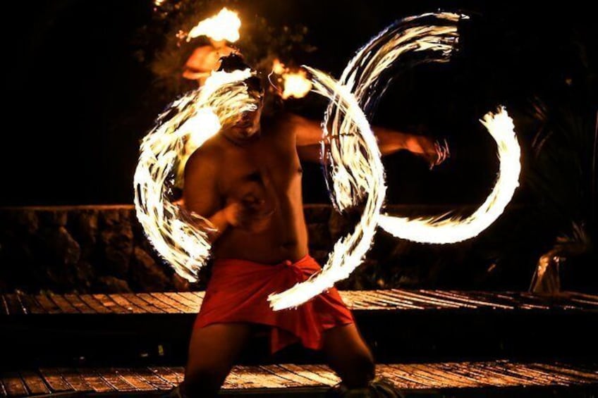 Show item 5 of 12. Island Show Fiafia Night @ Le Manumea Hotel