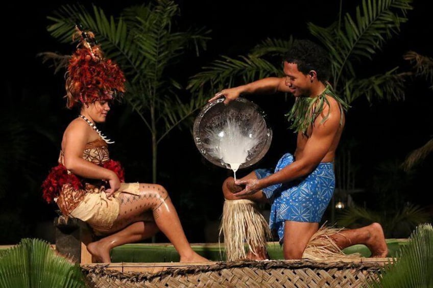 Island Show Fiafia Night @ Le Manumea Hotel