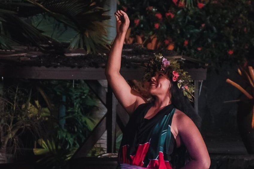 Show item 2 of 12. Island Show Fiafia Night @ Le Manumea Hotel