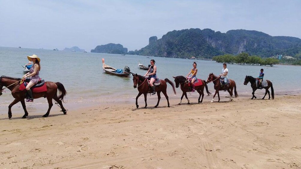 1 Hour Horse Riding Tour On The Beach Krabi
