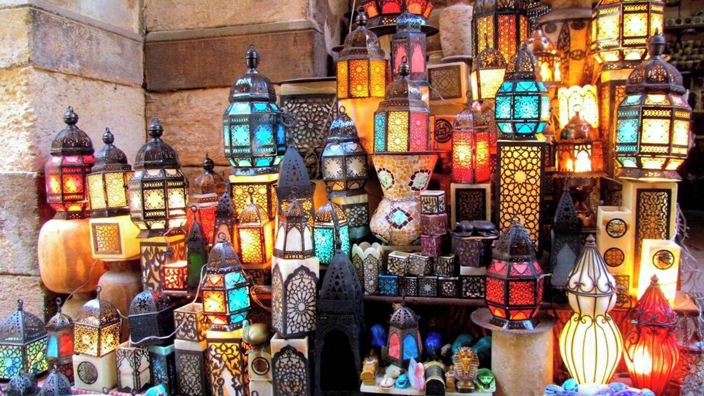 Private Trip Egyptian Museum, Old Cairo & Bazaar