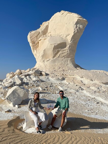3 Days 2 Nights White Desert and Bahariya Oasis Tour - Private Tour