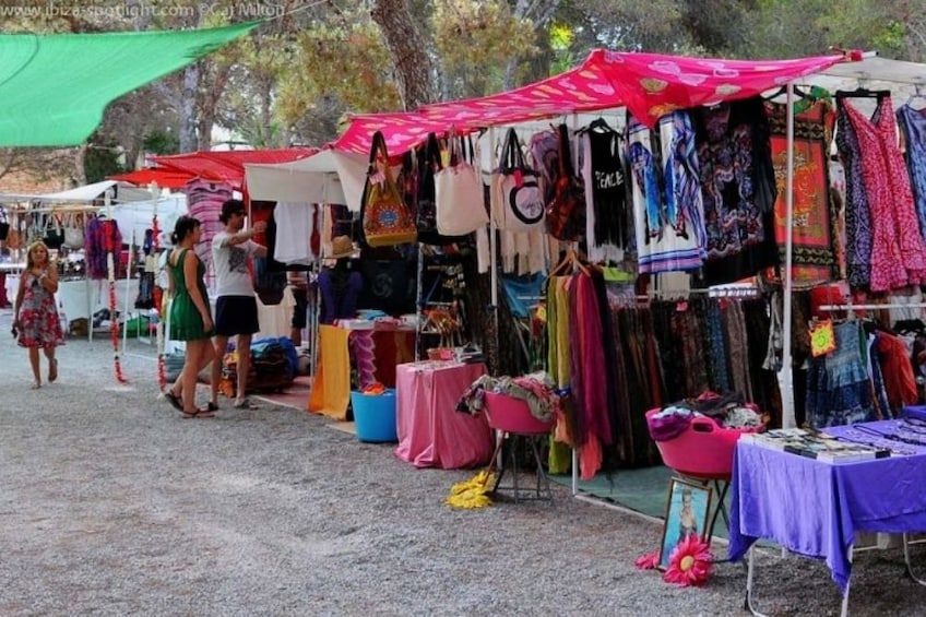 Island Tour and Punta Arabi Local Market