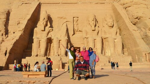 Privat tur til Abu Simbel og Aswan fra Luxor