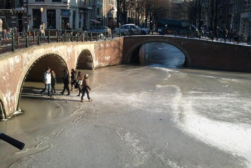 Christmas Lights and Festive Delights in Amsterdam