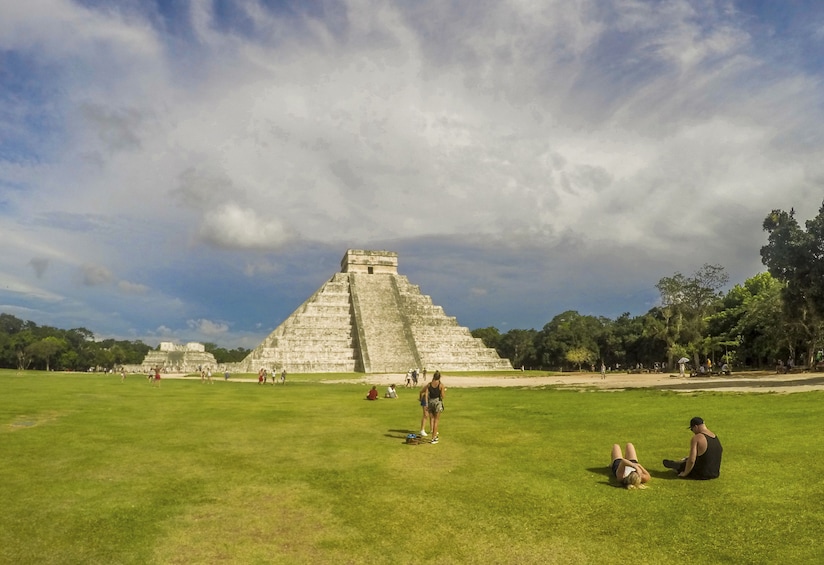 Chichen Itza + Cenote Hubiku + EkBalam