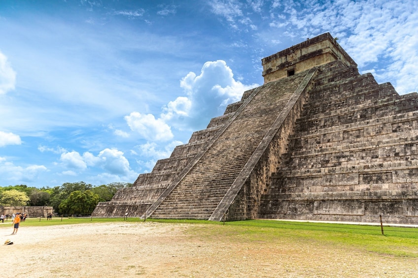 Chichen Itza & Ek Balam with Cenote 