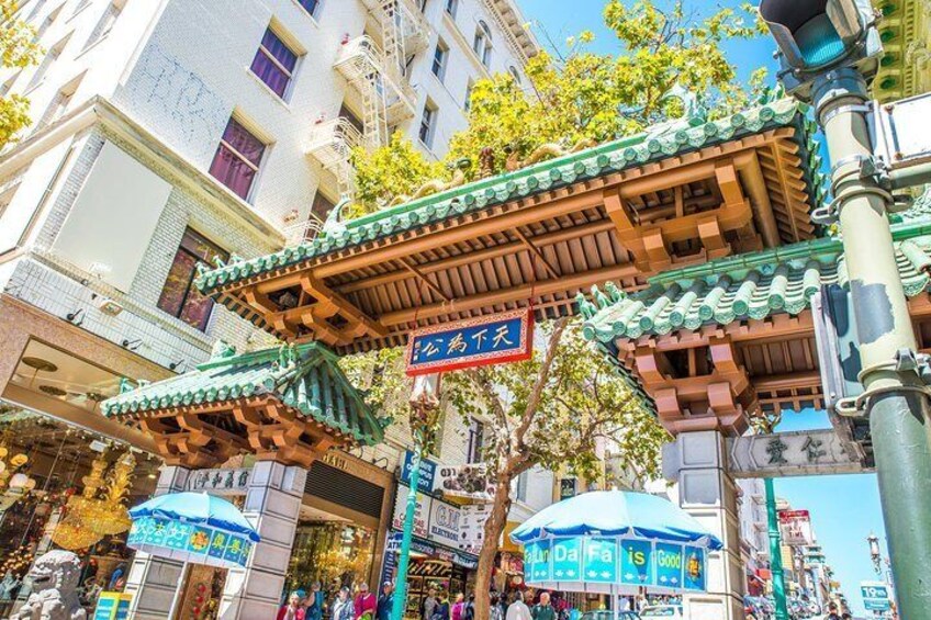 San Francisco boasts the largest Chinatown outside of Asia!