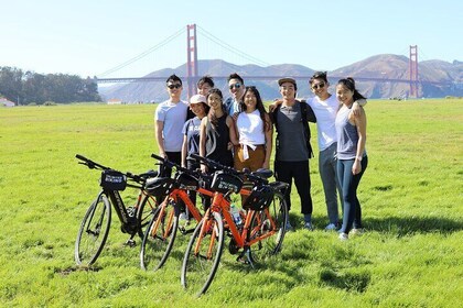 Location de vélos au Golden Gate Bridge avec retour en ferry en option