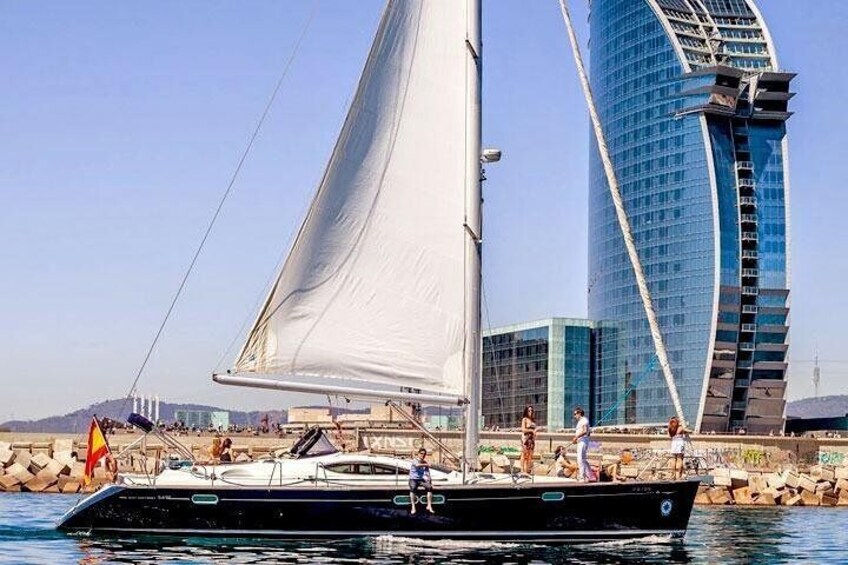 Barcelona PRIVATE Sailing Day