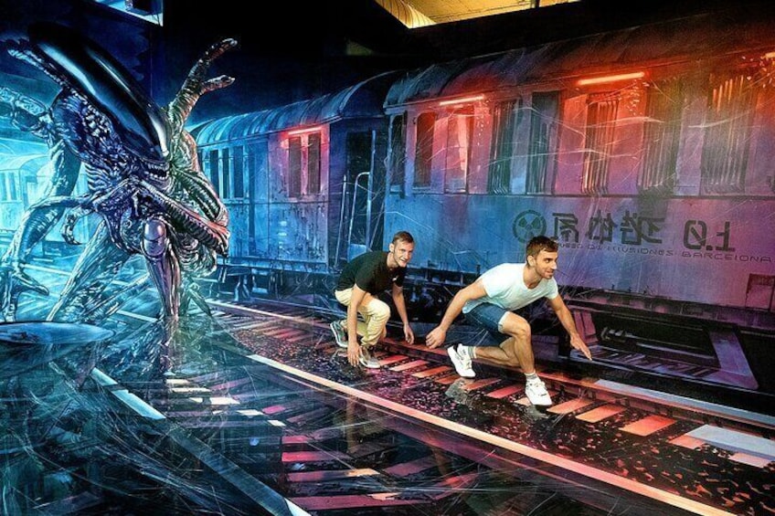 Museum of Illusions Ticket with Guide