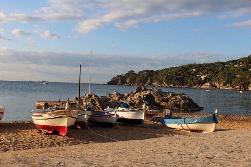 Hiking Costa Brava Coves and Beaches, Catalan Mediterranean