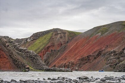 Excursión de un día al rafting en familia desde Hafgrímsstaðir: Rafting en ...