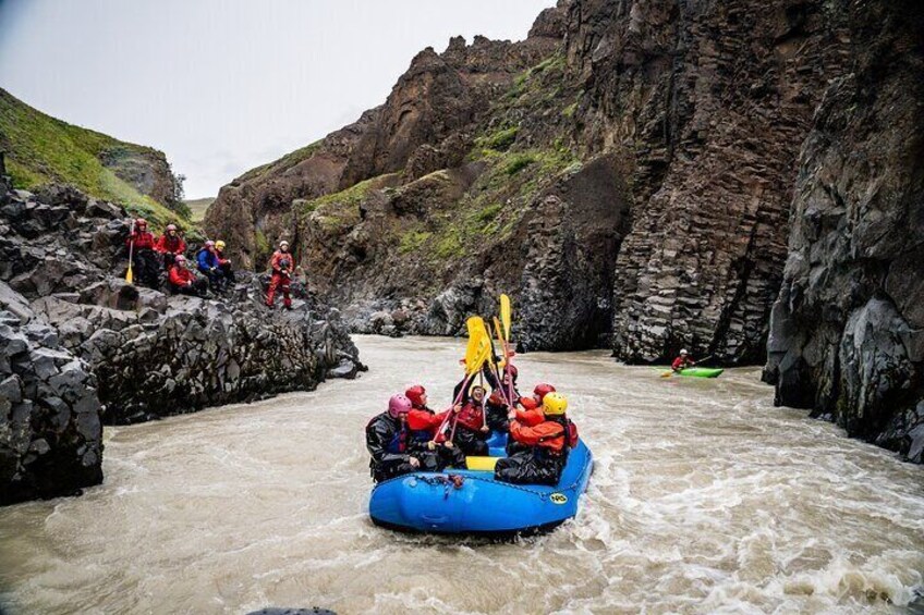 White Water Rafting Day Trip from Hafgrímsstaðir: Grade 4 Rafting on the East Glacial River
