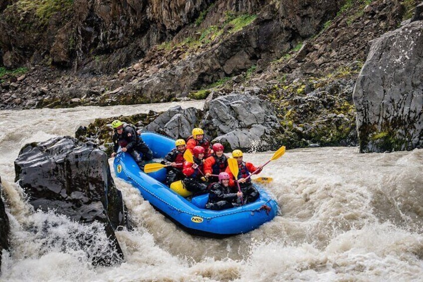 White Water Rafting Day Trip from Hafgrímsstaðir: Grade 4 Rafting on the East Glacial River