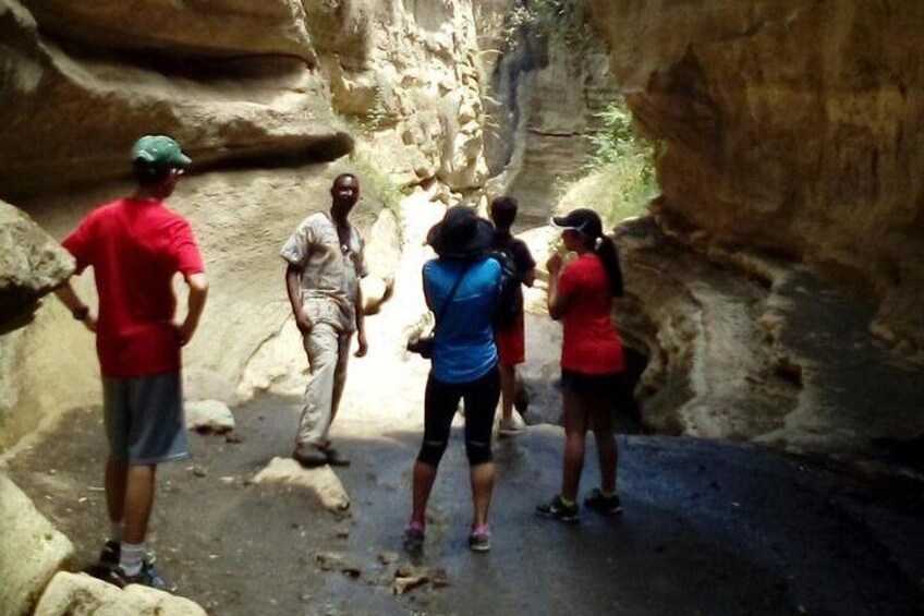 Hell's Gate and Lake Naivasha Guided Tour from Nairobi