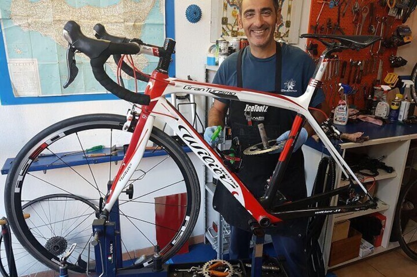 Rent a Carbon or Aluminum Road Bike in Sicily