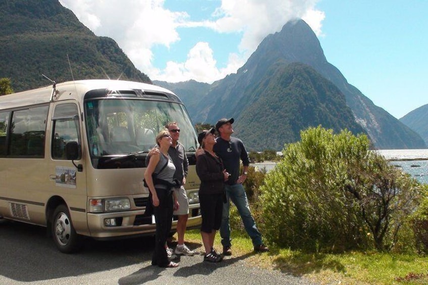 Full-Day Milford Sound Extraordinaire Tour from Te Anau
