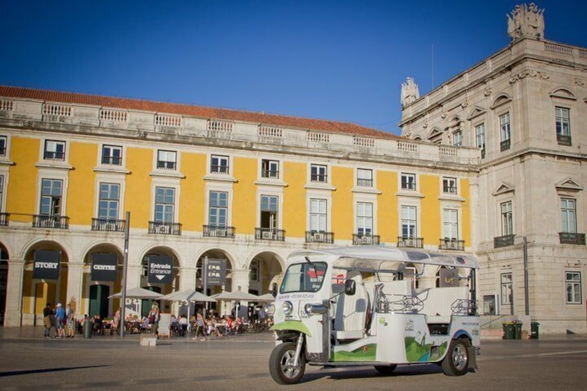 Lisbon: 1-Hour City Tour on a Private Tuk