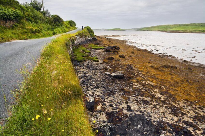 Connemara Day Trip from Galway: Kylemore Abbey and Ross Errily Friary