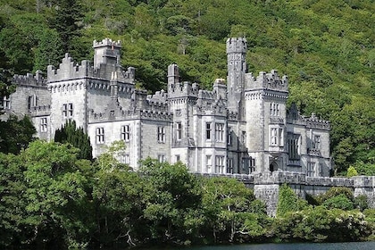 Dagtrip Connemara inclusief Leenane Village en Kylemore Abbey vanuit Galway