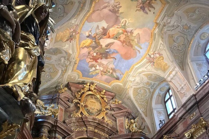 Skip the Line Concert St. Anne's Church in Vienna: Mozart,Beethoven,or Schubert
