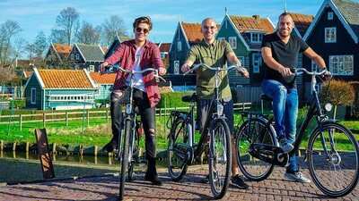 Bachelor opleiding Protestant Doe herleven Visit Uniek Volendam in Volendam | Expedia