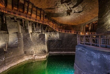 Private drive to Wieliczka Salt Mine Tour with 4Travellers