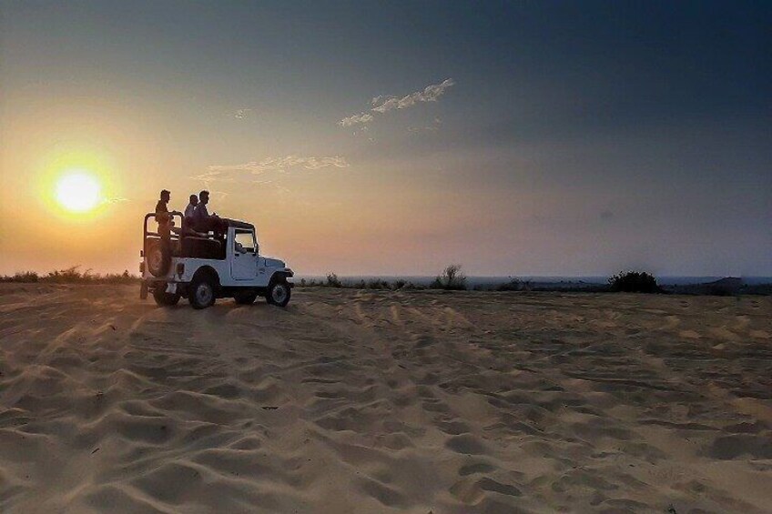 Desert Jeep Safari