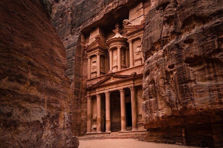Day Tour To Petra From Dead Sea