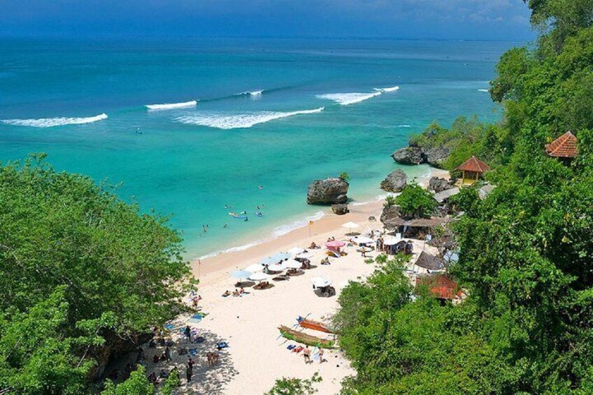padang padang beach