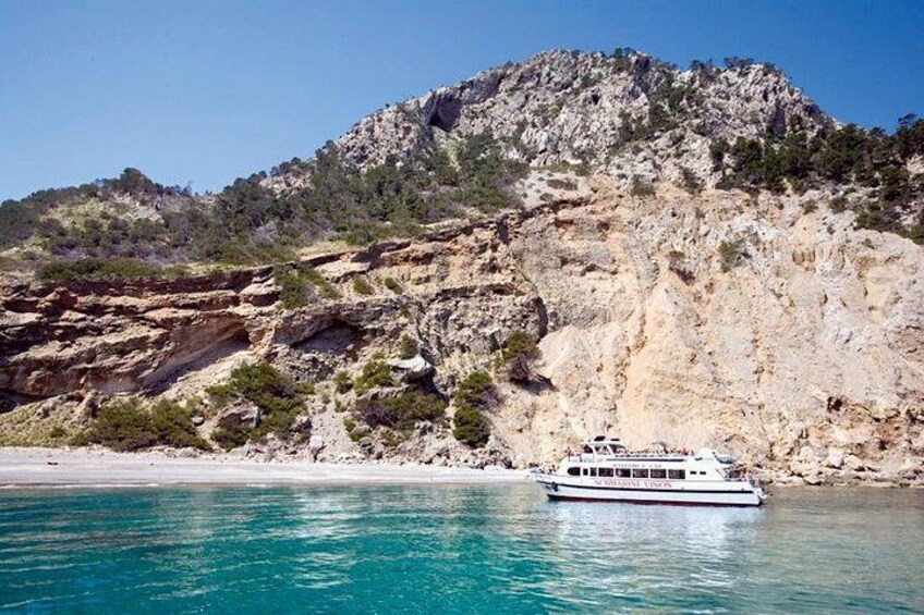 Panoramic Mallorca Boat Trip to Formentor Beach