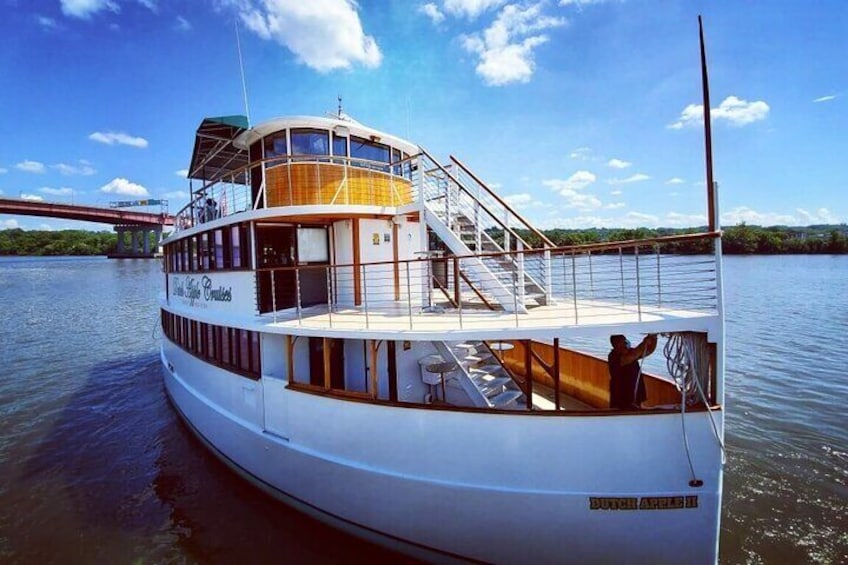 Hudson River Sightseeing Cruise from Albany