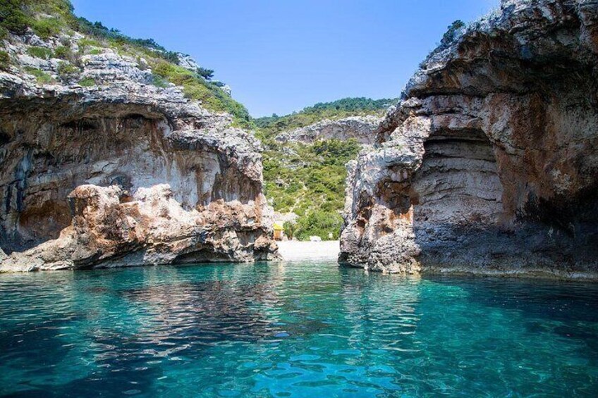 Stiniva Cove