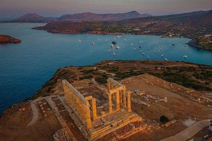 Tour privado al atardecer del cabo Sunión, Templo de Poseidón y la Riviera ...
