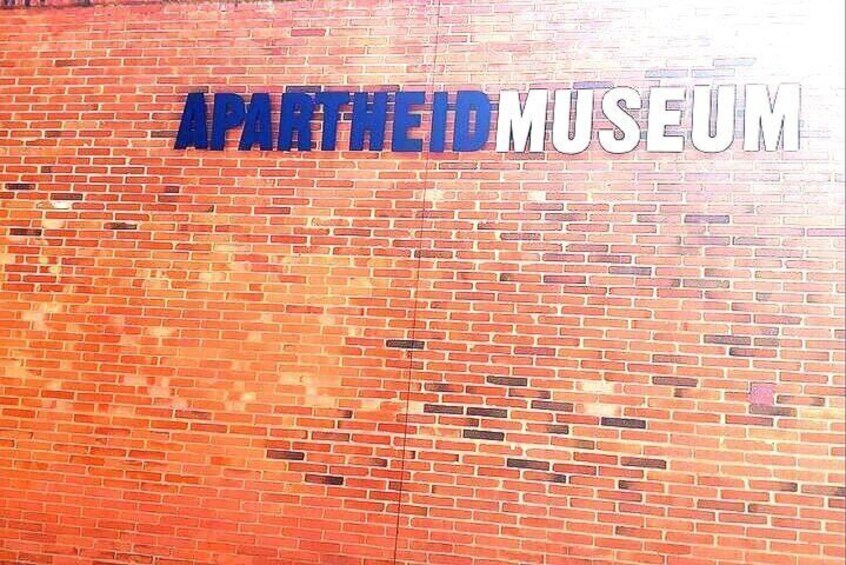 Soweto & Apartheid Museum Guided Tour