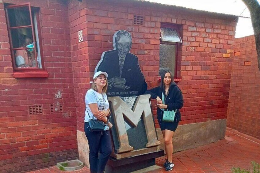 Soweto & Apartheid Museum Guided Tour